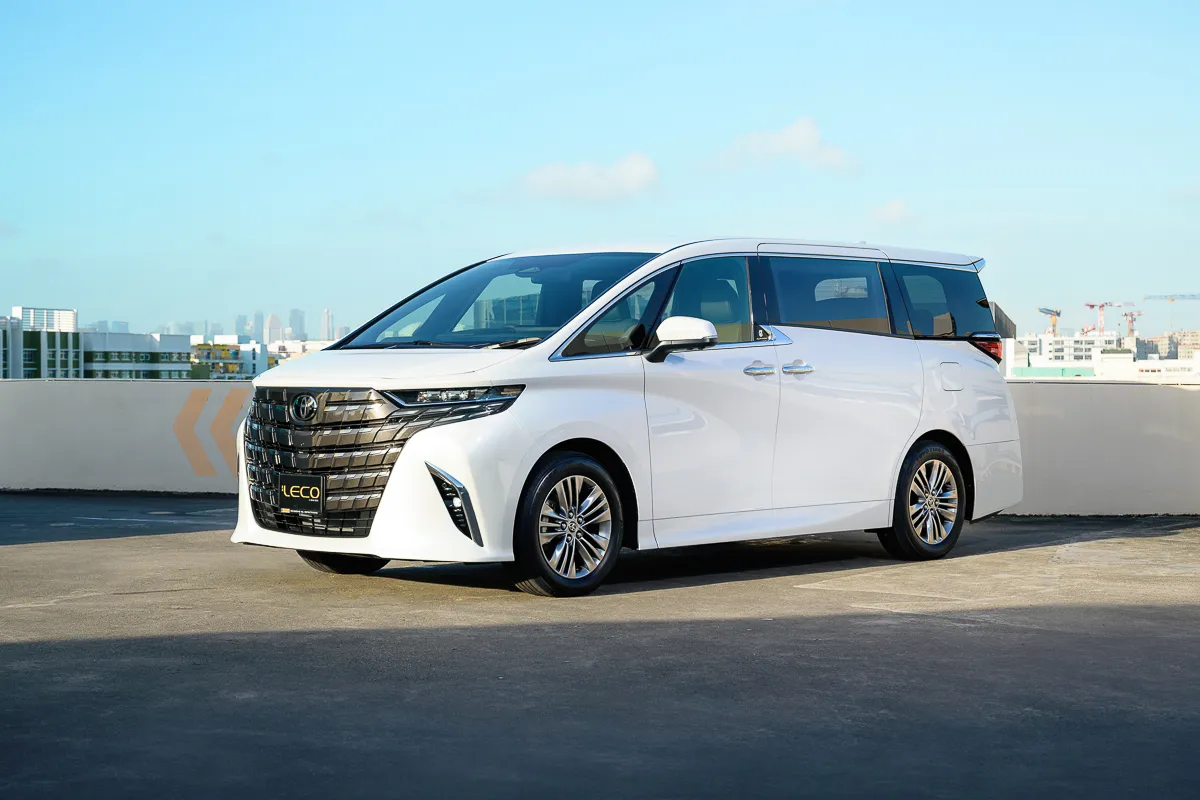 Menjelajahi Keindahan Yogyakarta Dengan Sewa Alphard Jogja