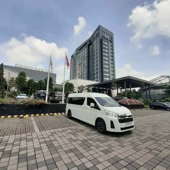 Rental Hiace di Jogja Untuk Liburan Bersama Keluarga Besar